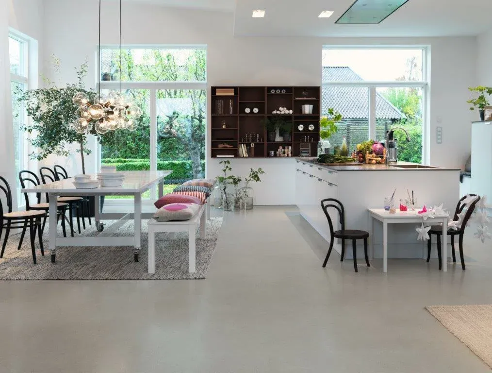 Pergo LVT Tile - Image 6